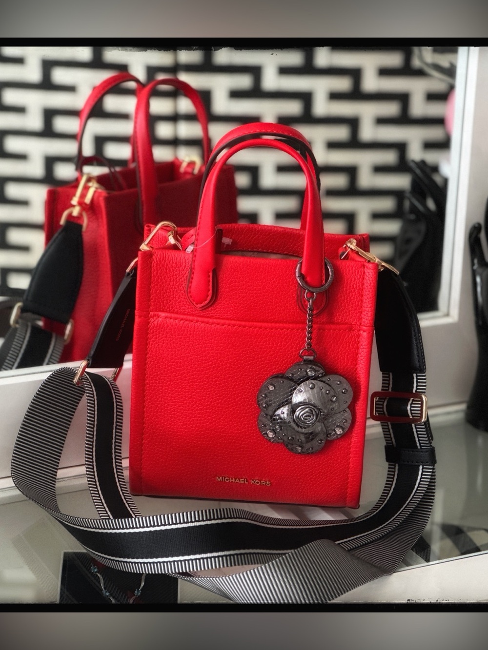 MICHAEL MICHAEL KORS
Gigi Extra-Small Pebbled Leather